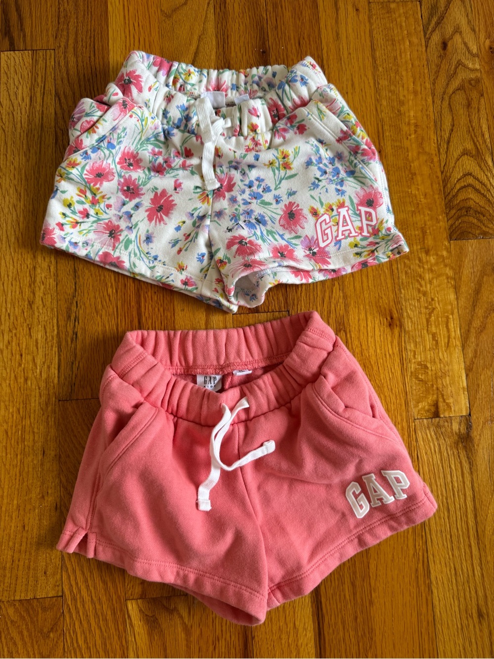 GAP Girls Floral White & Solid Pink Shorts Set